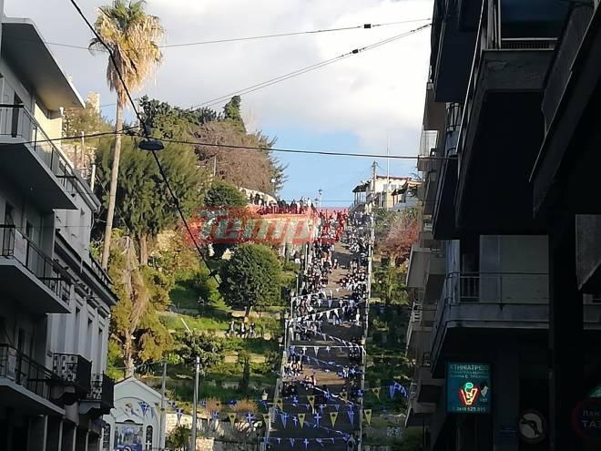 Κορονοϊός - Πάτρα: Χαμός πάλι στις σκάλες της Αγίου Νικολάου - ΦΩΤΟ - ΒΙΝΤΕΟ