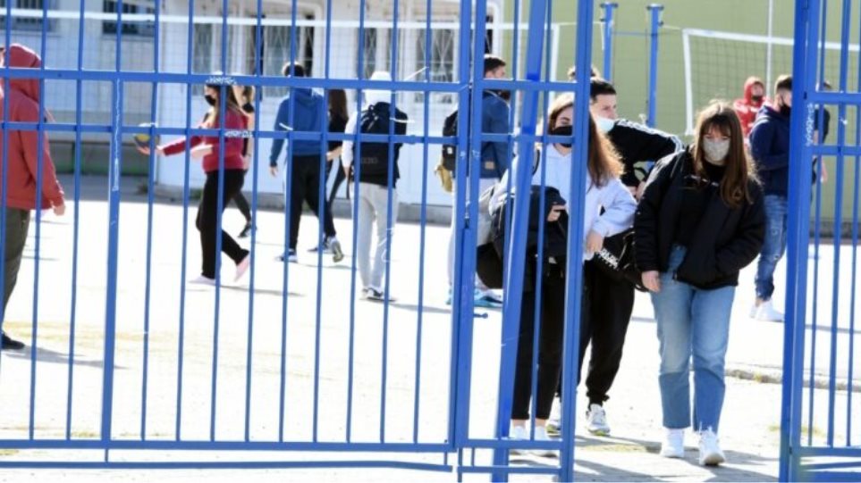 Γώγος: Τον Απρίλιο άνοιγμα του λυκείου και μερικό άνοιγμα δραστηριοτήτων