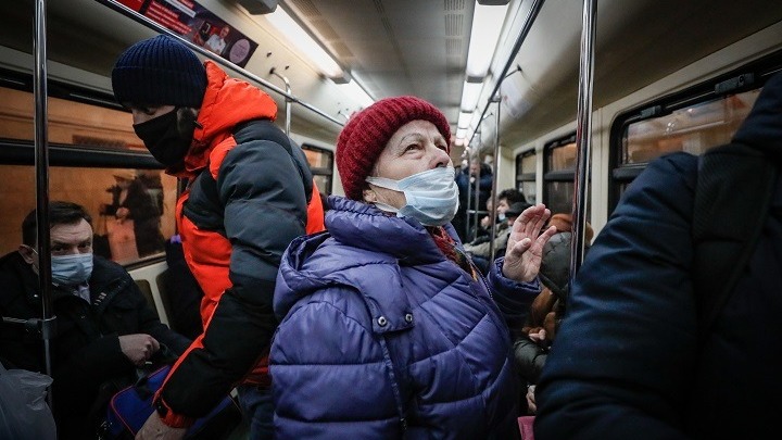 Covid-19: Η Ρωσία ανακοίνωσε 9.393 νέα κρούσματα και 443 θανάτους