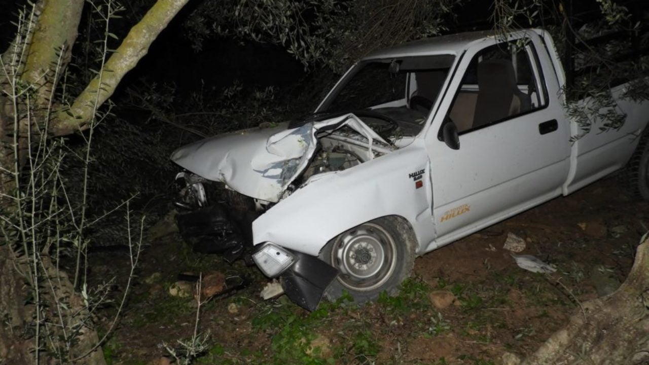 Δυτ. Ελλάδα: Το ημιφορτηγό προσέκρουσε σε δένδρο - Νεκρός ο 45χρονος οδηγός