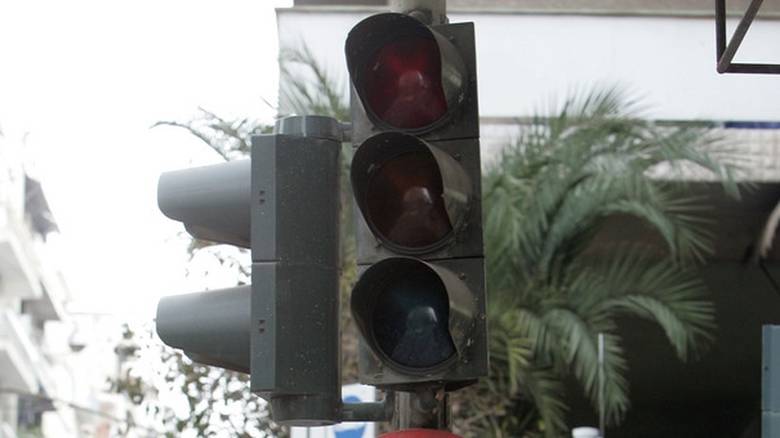 Πάτρα - ΠΡΟΣΟΧΗ: Χωρίς φανάρια η Κανακάρη