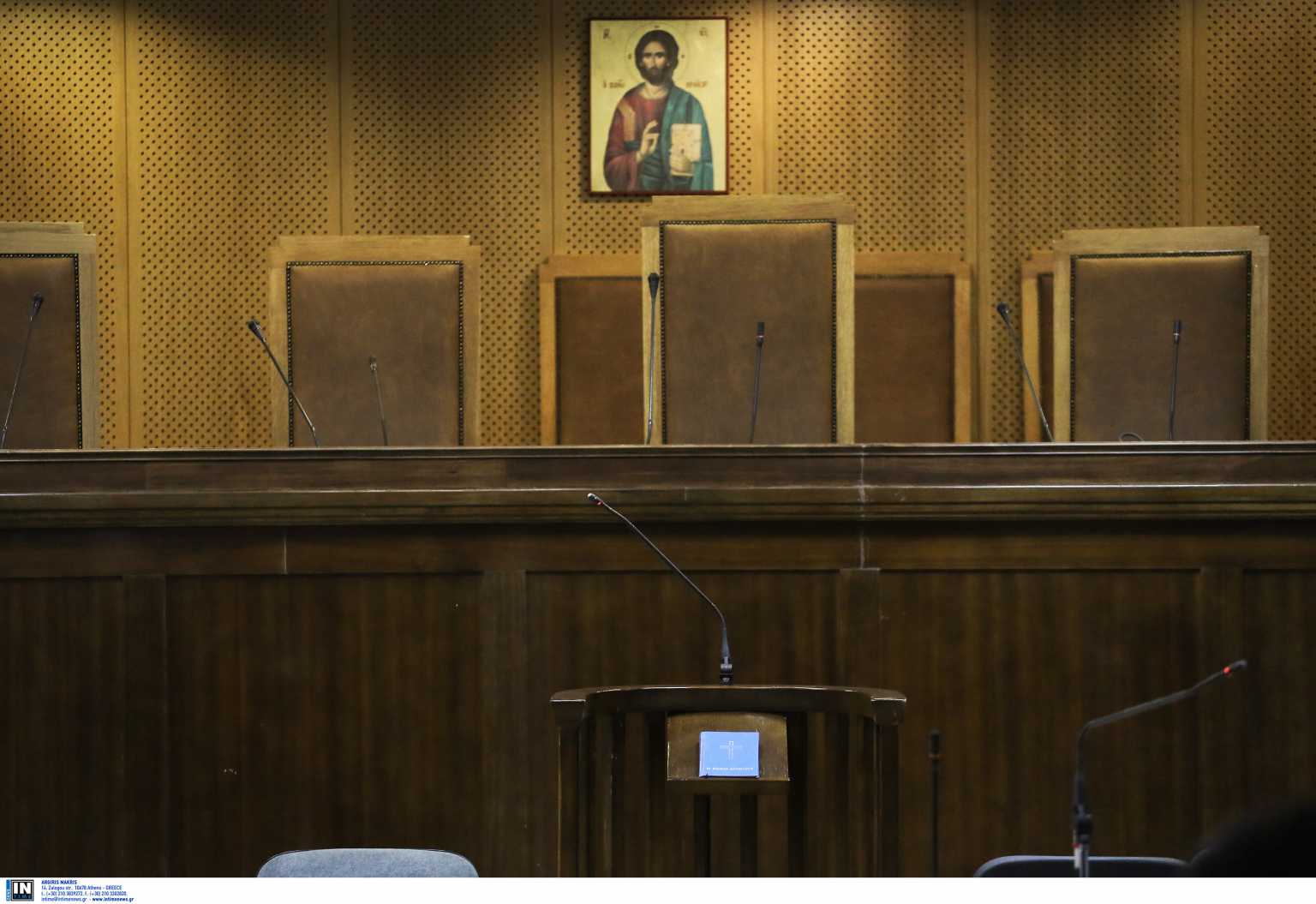 Πρόεδροι Δικηγορικών Συλλόγων: Ασάφειες και αντιφάσεις της κυβέρνησης για τα δικαστήρια