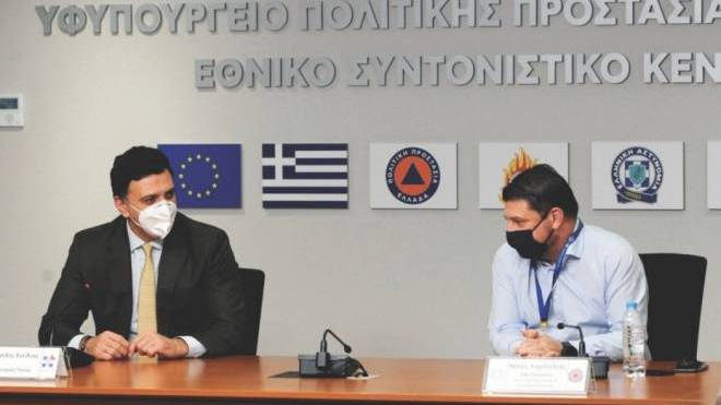 Κορονοϊός: LIVE η ενημέρωση από Χαρδαλιά – Κικίλια για τα νέα μέτρα