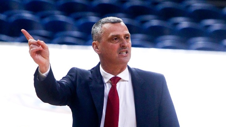 Tέσσερα κρούσματα στον Ερυθρό Αστέρα