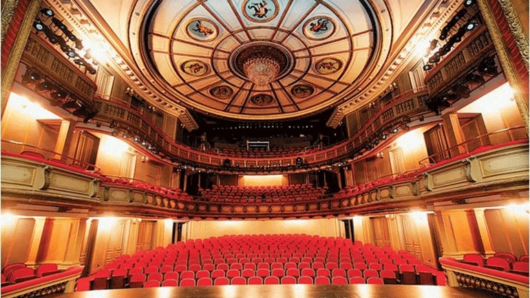 Το Εθνικό Θέατρο αναζητεί ηθοποιούς για τις νέες παραγωγές του