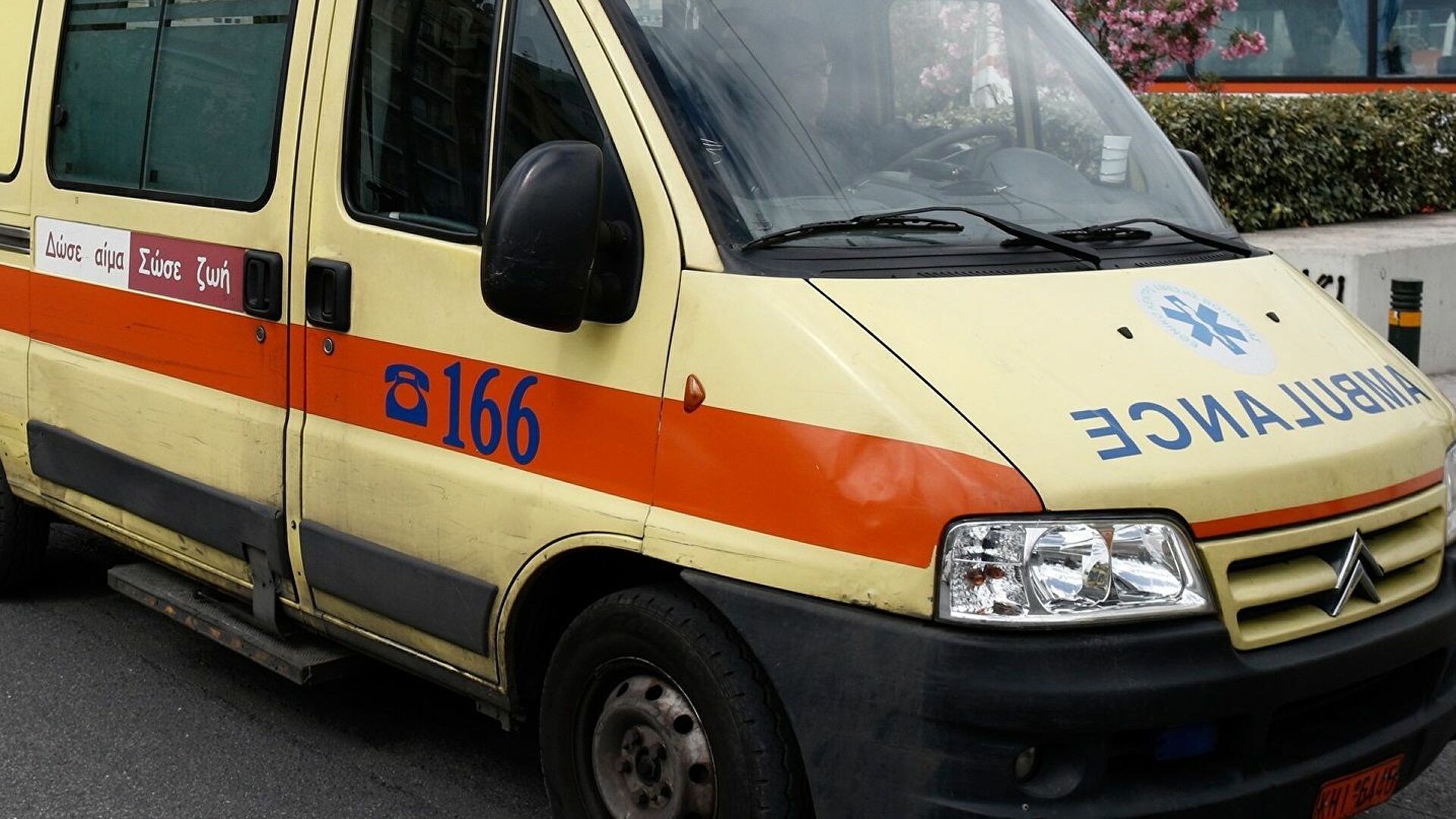 Τροχαίο στην Οβρυά - Τραυματίστηκε δικυκλιστής