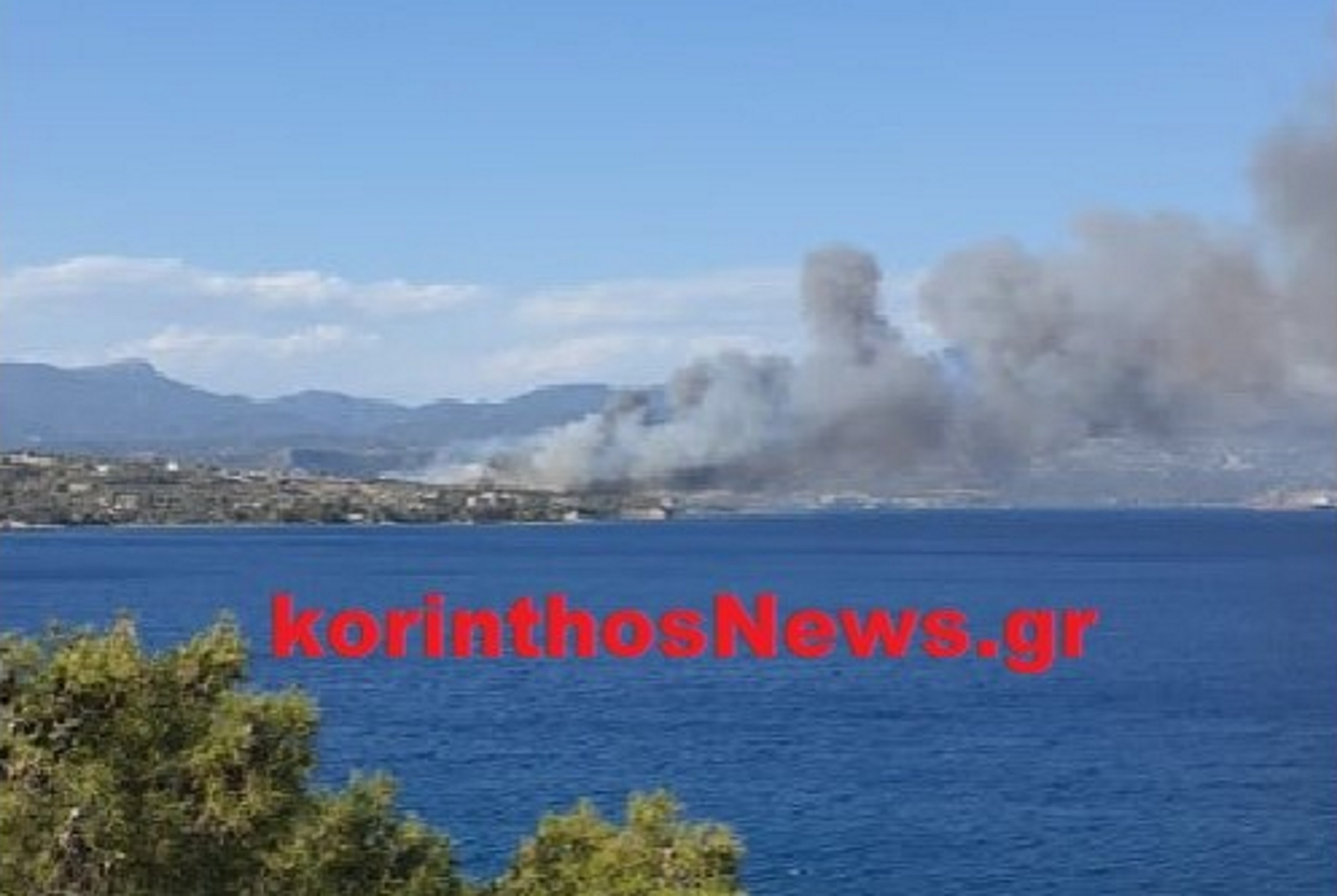 Πυρκαγιά στην Κόρινθο: Εκκληση στους κατοίκους να εγκαταλείψουν τα σπίτια τους