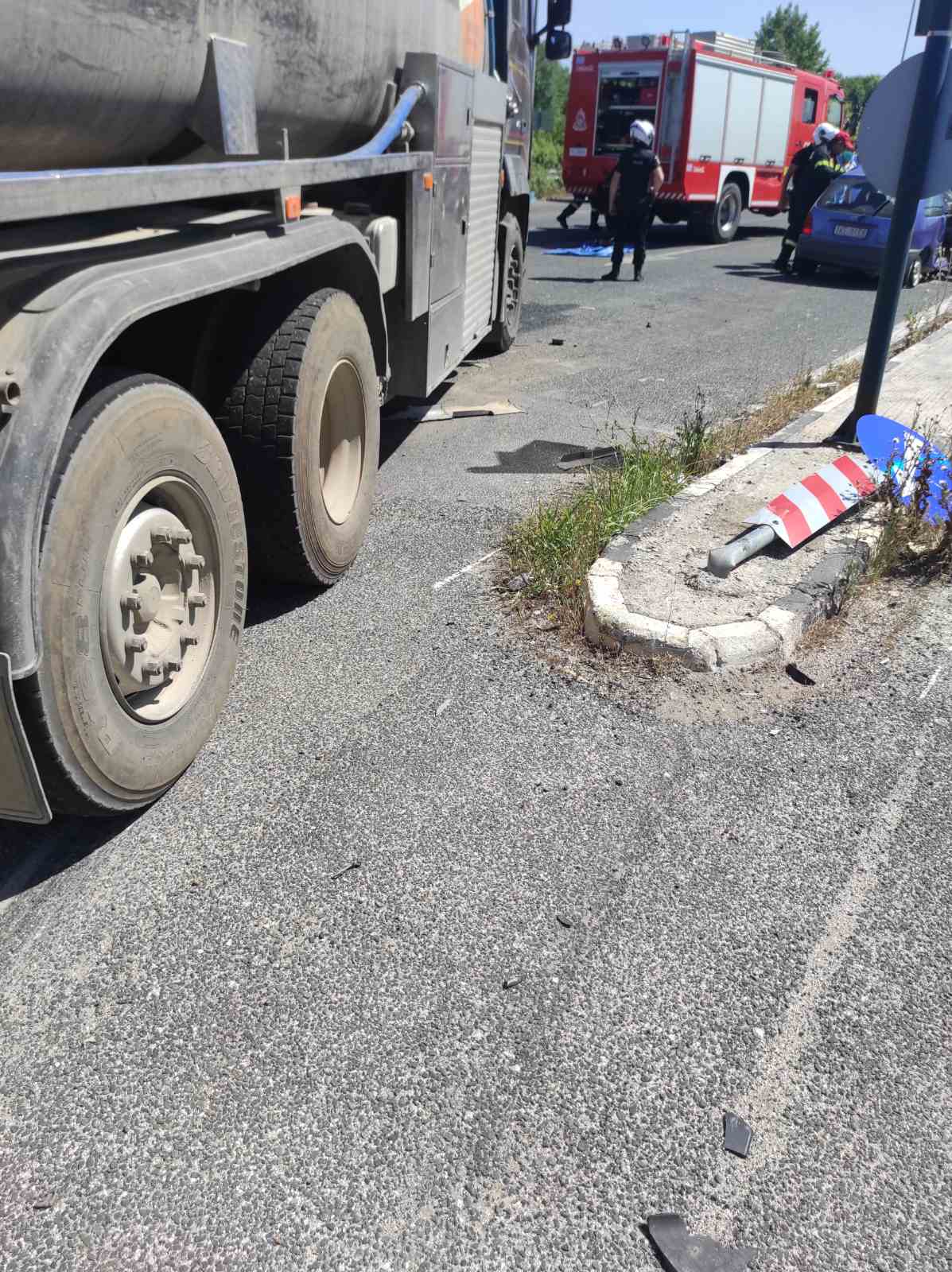 Σκοτώθηκε μπροστά στα μάτια της γυναίκας του σε σύγκρουση με φορτηγό