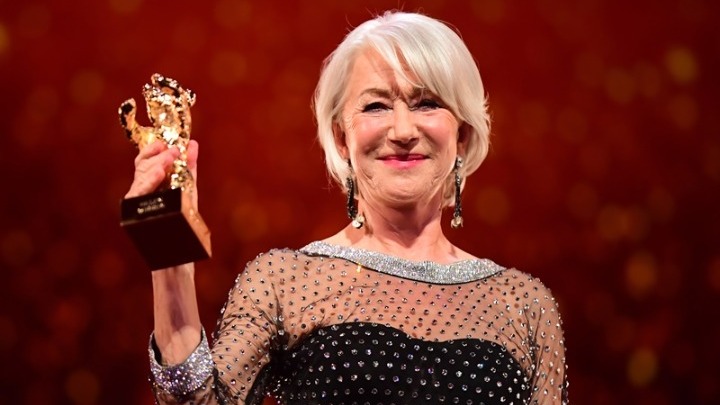 Η Έλεν Μίρεν προωθεί την εκστρατεία εμβολιασμού κατά της Covid-19