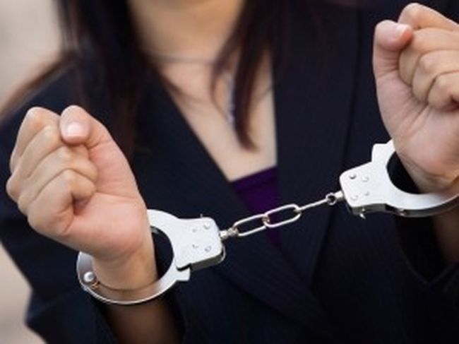 Πάτρα: Του "βούτηξε" 100 ευρώ έξω από σούπερ μάρκετ