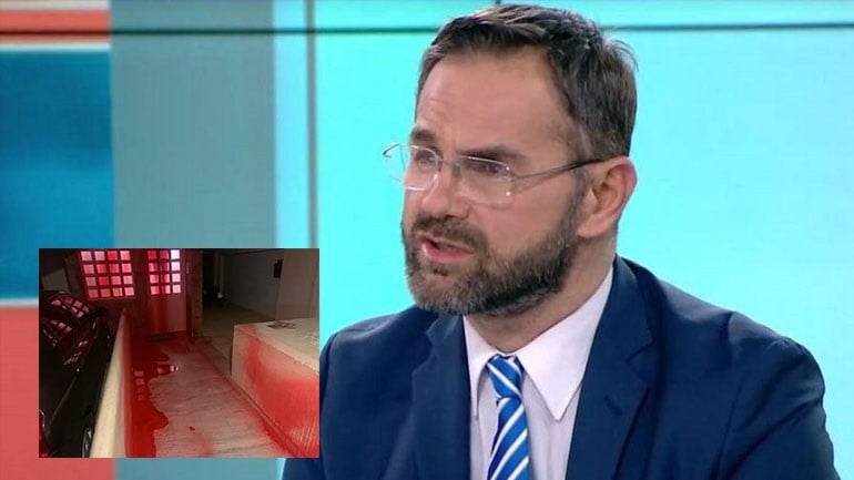 Παρέμβαση του Ρουβίκωνα με μπογιές στο σπίτι του αστυνομικού συνδικαλιστή Σταύρου Μπαλάσκα - ΦΩΤΟ