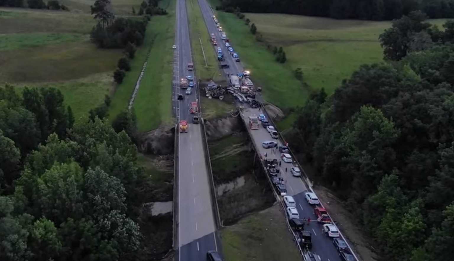 ΗΠΑ: 9 παιδιά νεκρά από καραμπόλα στην Αλαμπάμα, μέσα σε καταιγίδα