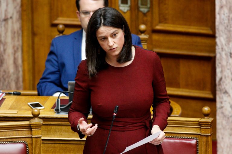 Εξετάσεις Πρότυπων Σχολείων: Αγωγή Κεραμέως κατά της ΟΛΜΕ