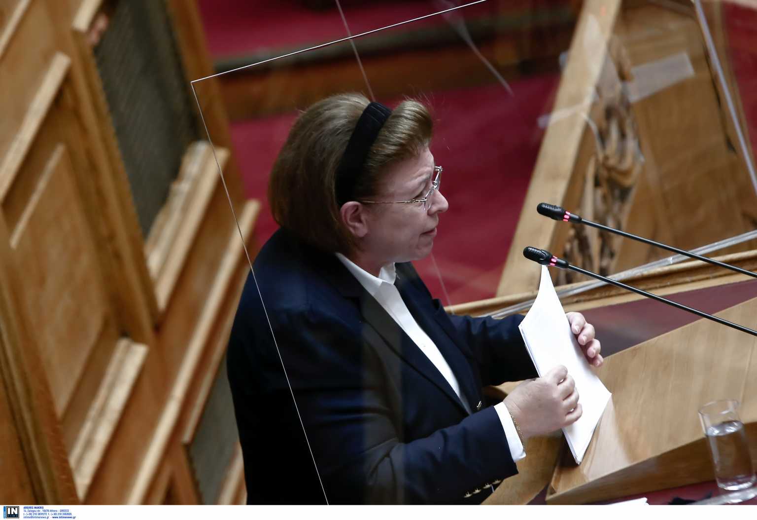 Μενδώνη σε ΣΥΡΙΖΑ για Dior: «Τηρήθηκαν οι προβλεπόμενες εκ του νόμου διαδικασίες»