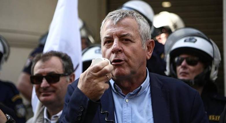 Γιαννάκος: Στρεβλά στοιχεία για τον εμβολιασμό των υγειονομικών