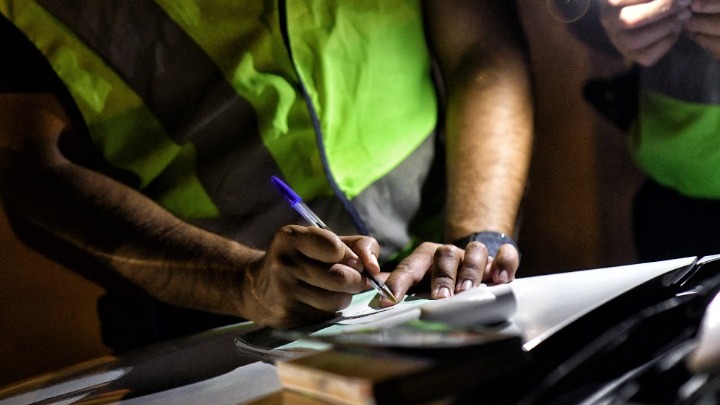 Κορονοϊός: Πρόστιμα ύψους 165.600 ευρώ για παράβαση των μέτρων - "Καμπάνα" 8.600 ευρώ σε ψησταριά στην Πάτρα