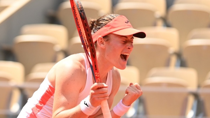 Στα ημιτελικά του Ρολάν Γκαρός η εκπληκτική Ζίντανσεκ γράφοντας ιστορία