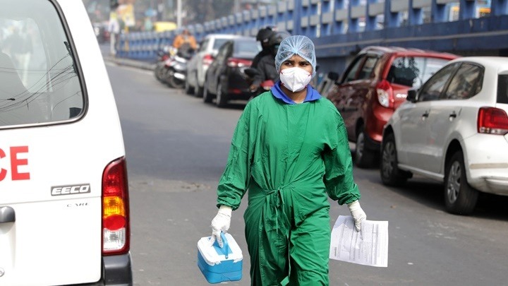 Ινδία- Covid19: Ακόμη 2.330 θάνατοι και πάνω από 67.000 κρούσματα