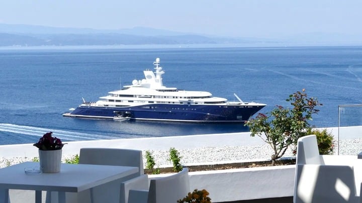 Σκιάθος: Στην ακτή «Μάραθα» ο σεΐχης του Κατάρ με την περίφημη θαλαμηγό «Al Mirqab»