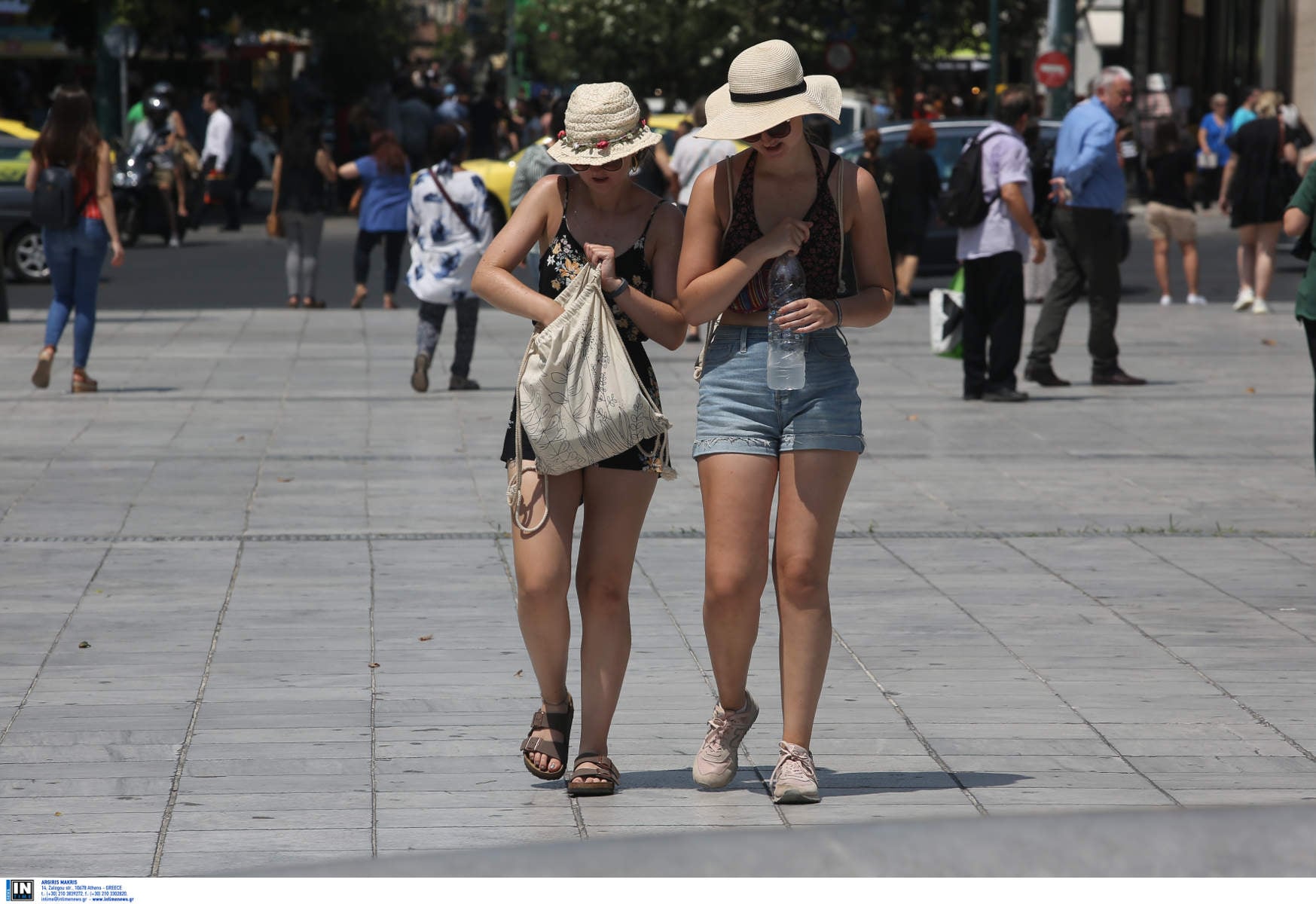 Καιρός - Τρίτη: Μίνι καύσωνας με 40άρι – Πού θα «κοκκινίσει» ο υδράργυρος