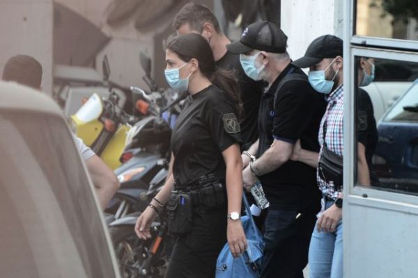 Σοκαρισμένος ο Πέτρος Φιλιππίδης στις φυλακές – Πρώτη νύχτα σε καραντίνα