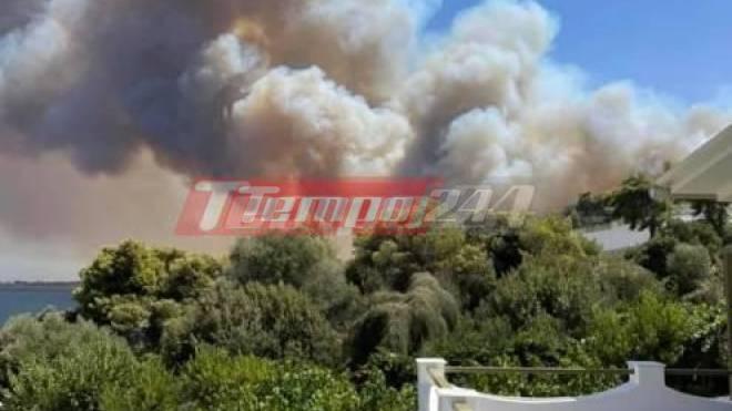 Φωτιά στη Ζήρια: Απομακρύνθηκαν με ασφάλεια 110 παιδιά από κατασκήνωση