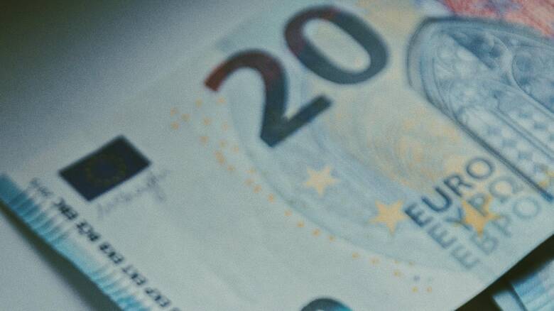 Πότε και πόσο θα αυξηθεί το επίδομα ανεργίας