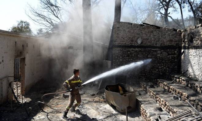 Στις πυρόπληκτες περιοχές της Αιγιάλειας Μέλη της Διοίκησης του Επιμελητηρίου Αχαΐας