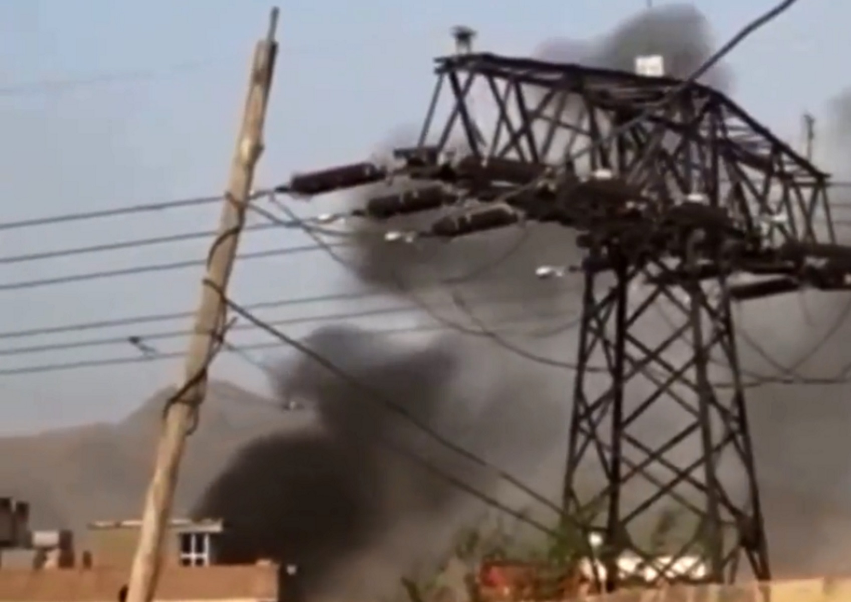 Ρουκέτα έπεσε σε κτίριο κοντά στο αεροδρόμιο της Καμπούλ