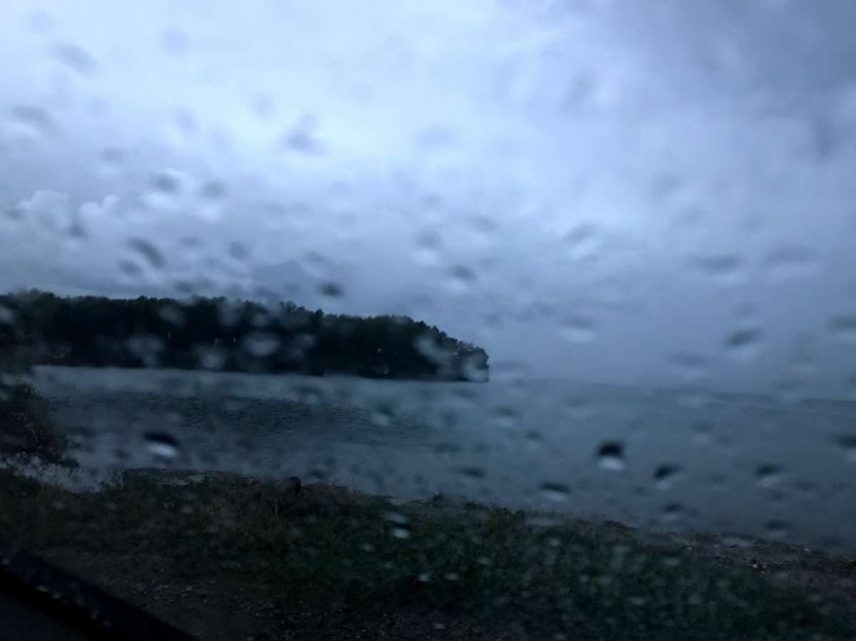 Λυτρωτική βροχή τα ξημερώματα στην Εύβοια - Ανακούφιση για τους κατοίκους (ΒΙΝΤΕΟ)