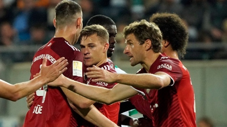 Εύκολη νίκη της Μπάγερν στην έδρα της Γκρόιτερ Φιρτ