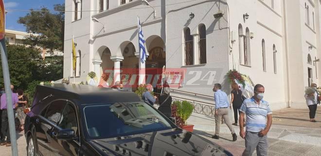 Εκατοντάδες Πατρινοί είπαν το τελευταίο αντίο στον Δημήτρη Γραμματίκα - (BINTEO & ΦΩΤΟ)