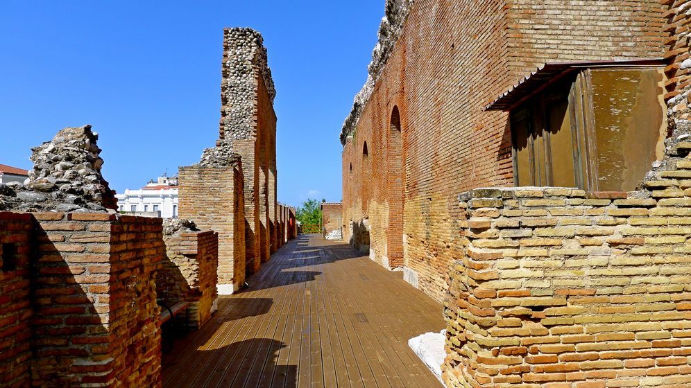 Μουσικοχορευτική παράσταση «Αχ, αυτοί οι Έλληνες» στο Ρωμαϊκό Ωδείο Πατρών