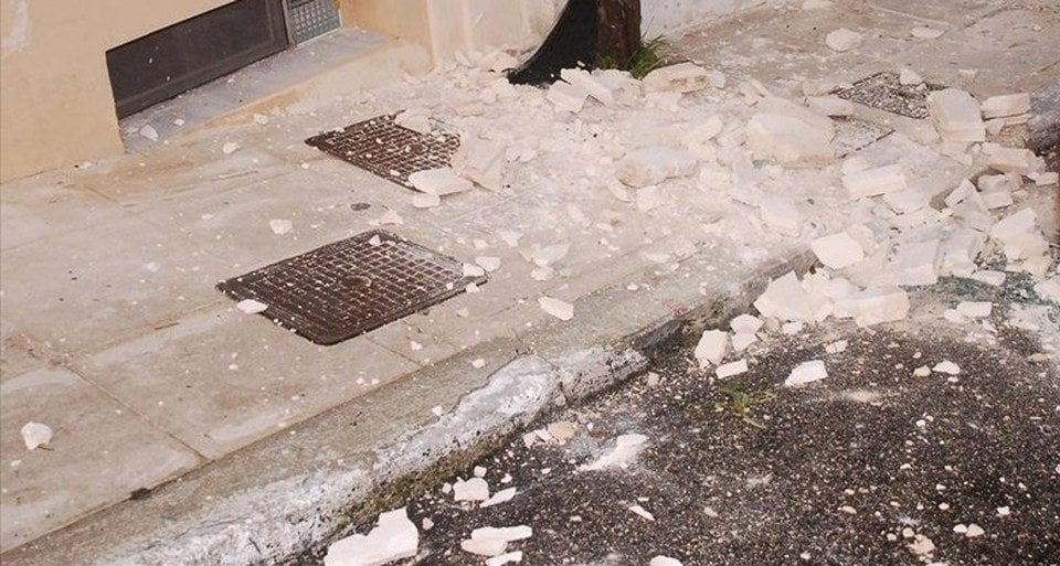 Πάτρα: Μαζί με την βροχή ...έβρεχε και σοβάδες