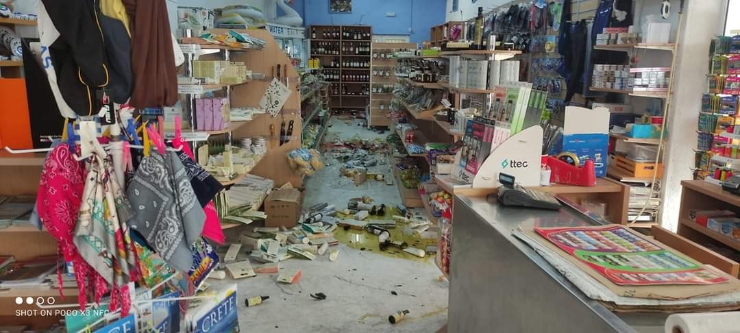 Ισχυρή σεισμική δόνηση 6.3 Ρίχτερ στην Κρήτη - Ζημιές σε κτίρια και κατολισθήσεις - Κατέρρευσε εκκλησάκι - ΝΕΟΤΕΡΑ (ΦΩΤΟ)