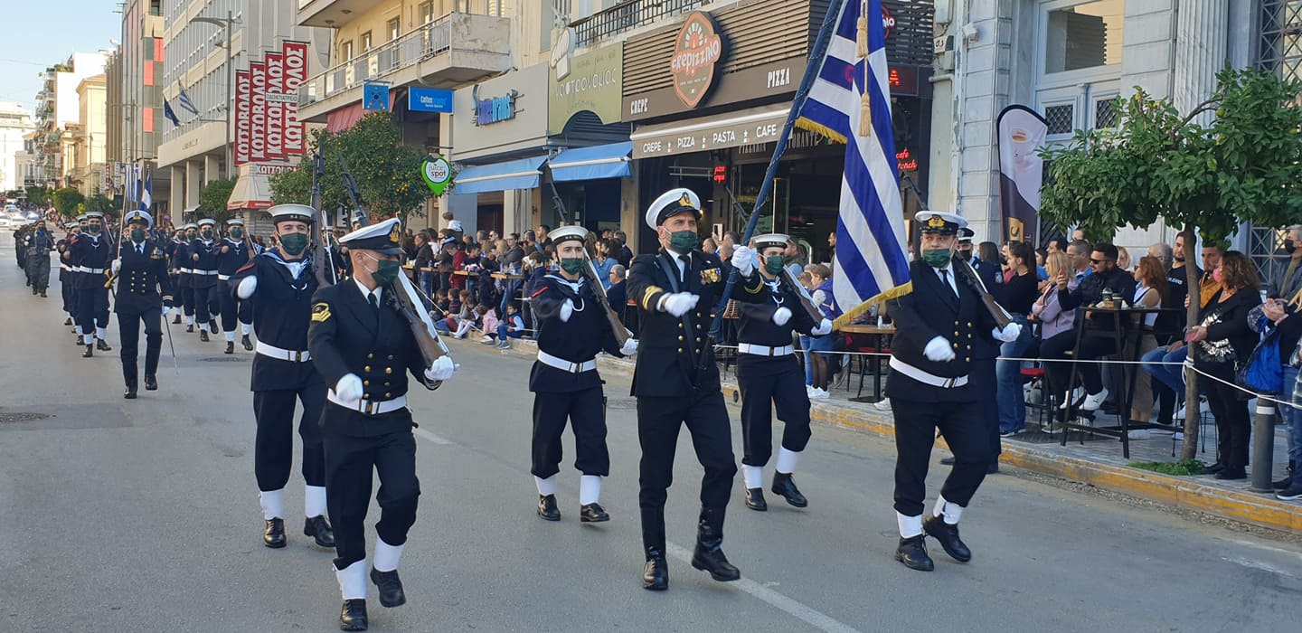 Με μεγαλοπρέπεια η Παρέλαση της 28ης Οκτωβρίου στην Πάτρα - Δείτε πολλές ΦΩΤΟ