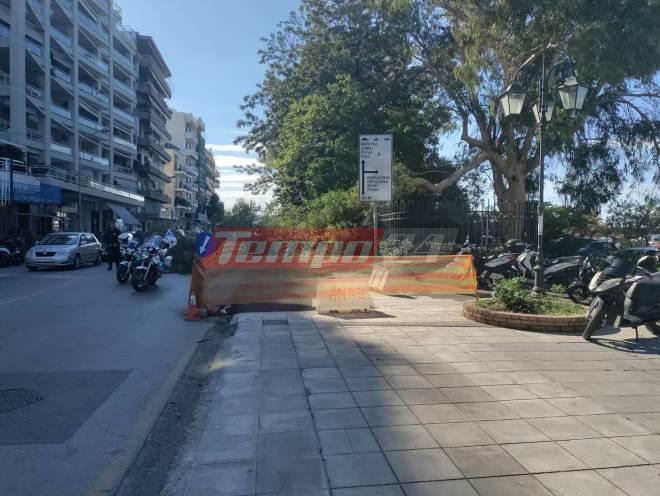 Πάτρα: Παραλίγο ατύχημα - Έπεσε κλαδί δέντρου στη μαρίνα - Από τύχη δεν περνούσε κανείς (ΦΩΤΟ)