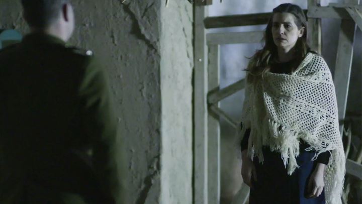 Άγριες Μέλισσες: Η Ελένη παίρνει την απόφαση ν’ αντιμετωπίσει τον Ακύλα