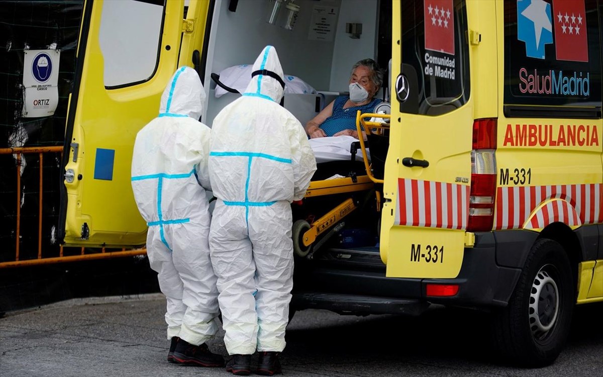 Στο "κόκκινο" η Αχαΐα με πάνω από 70 νοσηλείες στα νοσοκομεία της Πάτρας και περισσότερα από 700 κρούσματα σε έξι ημέρες!