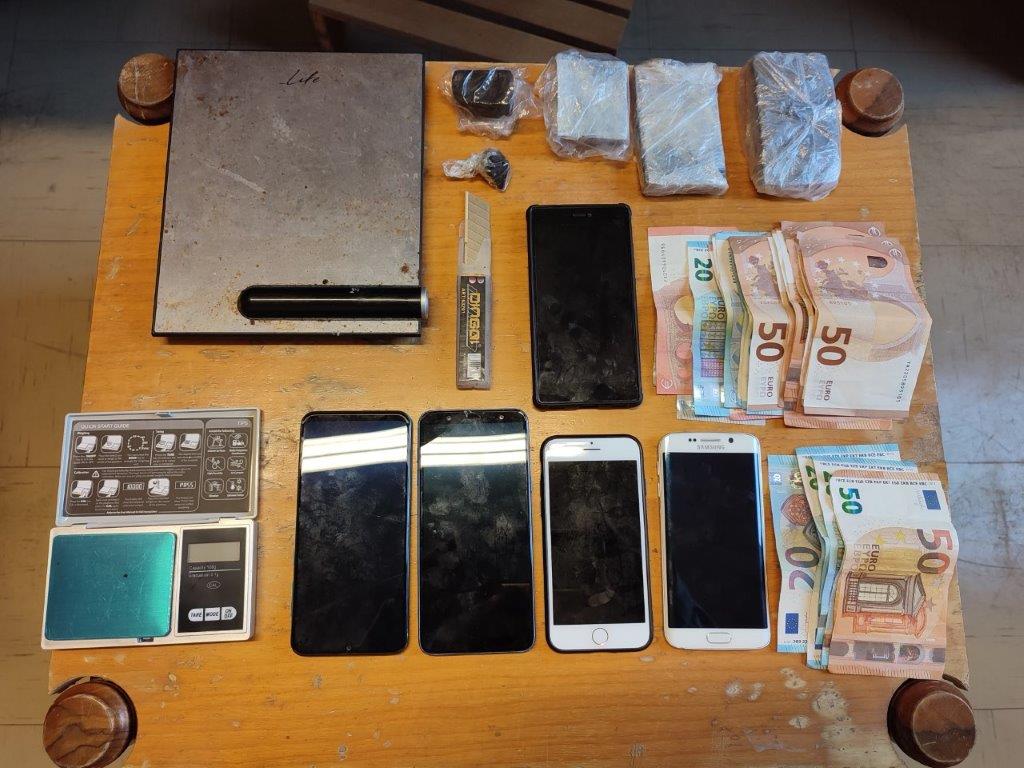 Εξαρθρώθηκε κυκλώμα που διακινούσε ναρκωτικά και στην Δυτ. Ελλάδα – Εννέα συλλήψεις (ΦΩΤΟ)