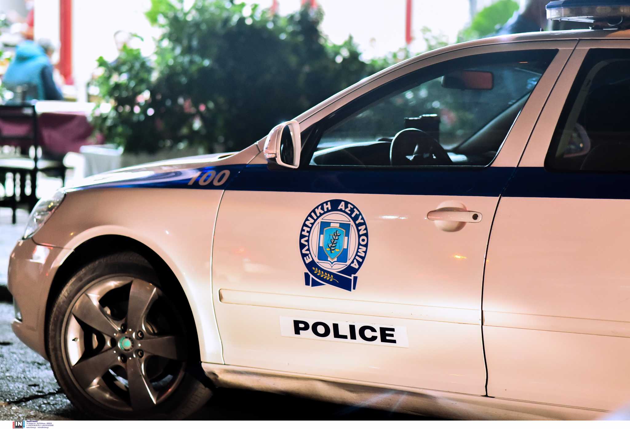 Άγρια καταδίωξη με πυροβολισμούς στο κέντρο της Αθήνας – Επιχείρησαν να εμβολίσουν αστυνομικούς