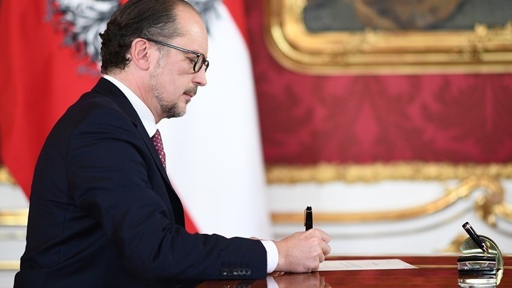 Αυστρία: Ορκίστηκε ο νέος καγκελάριος Αλεξάντερ Σάλενμπεργκ