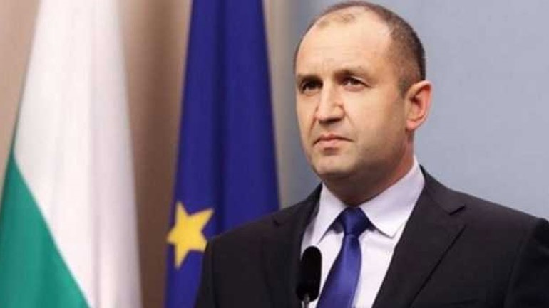 Βουλγαρία: Ο Ρούμεν Ράντεφ εκλέγεται με άνετη πλειοψηφία στην προεδρία