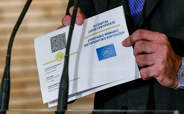 Πλαστά πιστοποιητικά εμβολιασμού… από την Βουλγαρία – Η “ταρίφα” των 300 ευρώ