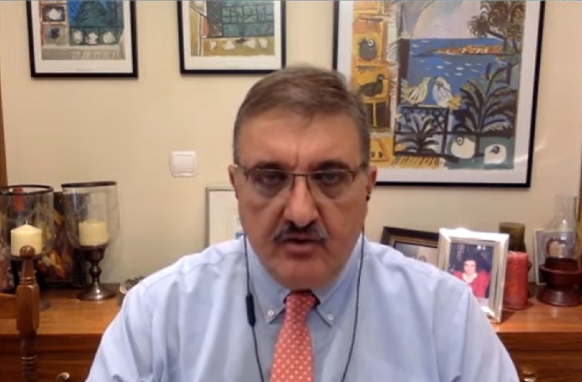 Κορονοϊός – Εξαδάκτυλος: Από 100.000 εμβολιασμένους προκύπτει ένας διασωληνωμένος