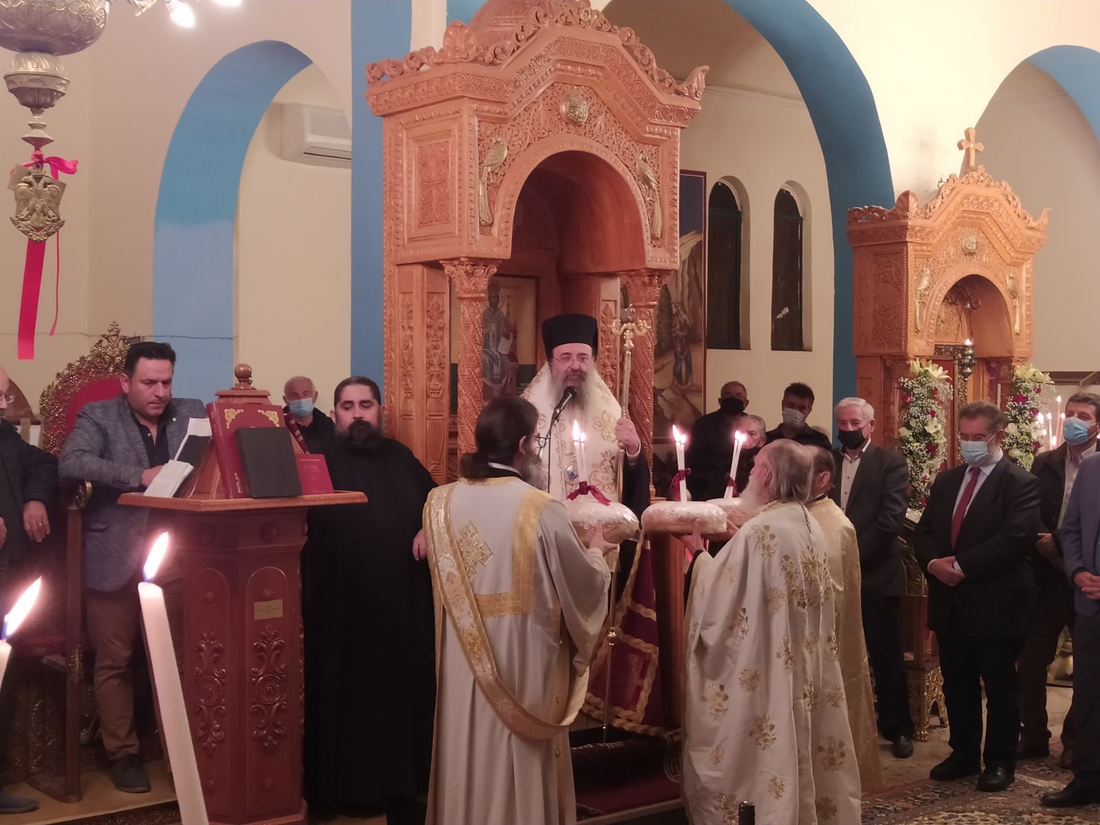 Πατρών Χρυσόστομος: «Οι μανάδες κρατάνε την ευτυχία της κοινωνίας στα χέρια τους»