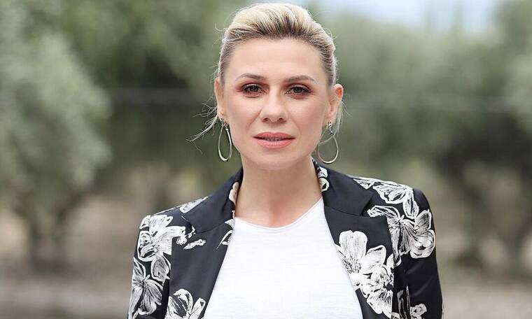 Θετική στον κορονοϊό η Κατερίνα Καραβάτου