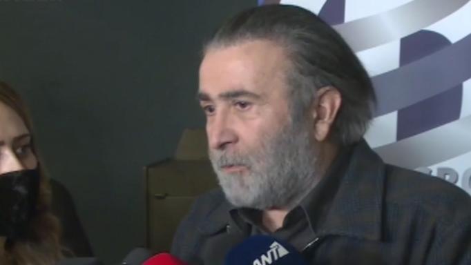 Λάκης Λαζόπουλος: «Δεν κάνει σάτιρα ο Νίκος Μουτσινάς»
