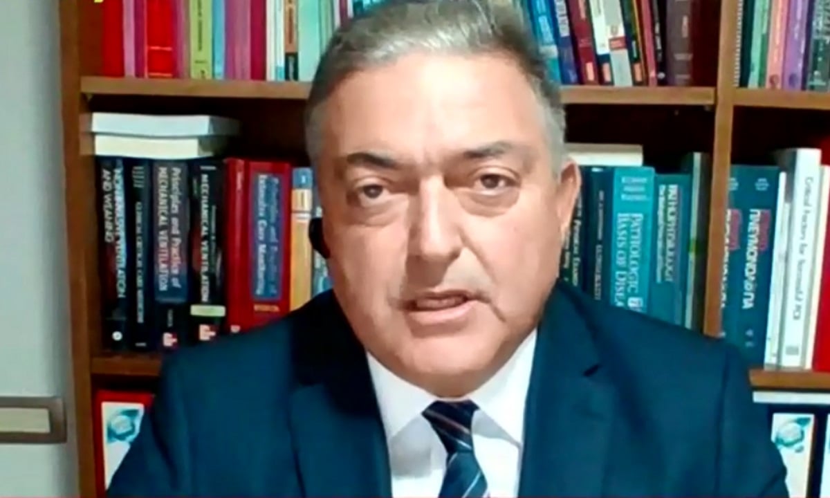 Θεόδωρος Βασιλακόπουλος: Δεν καθίσαμε με τα χέρια κατεβασμένα να φάμε ξύλο