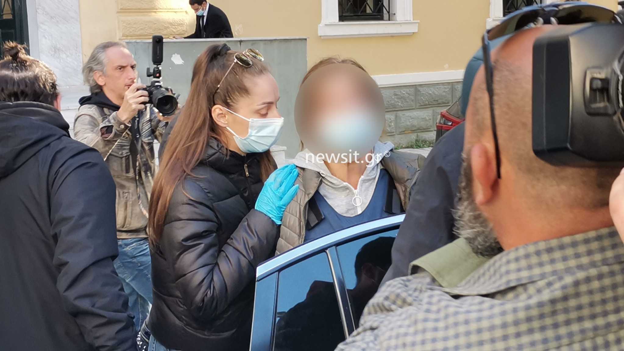 Απολογείται σήμερα η 49χρονη εικαστικός που πυροβόλησε τον οφθαλμίατρο – «Δεν έστησα ενέδρα»